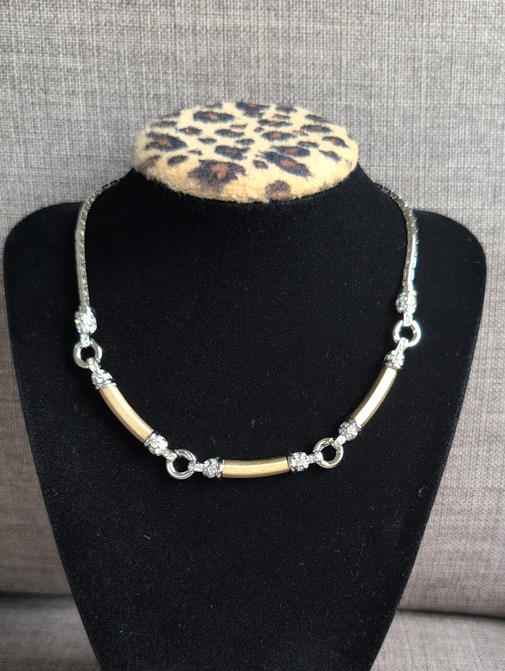 Elegant Nina Ricci Paris  Two-Tone Gold and Silver Necklace  - Women Jewelry